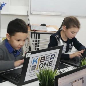 KiberOne объявляет набор юных программистов в Усть-Каменогорске - Школа программирования для детей, компьютерные курсы для школьников, начинающих и подростков - KIBERone г. Пхукет
